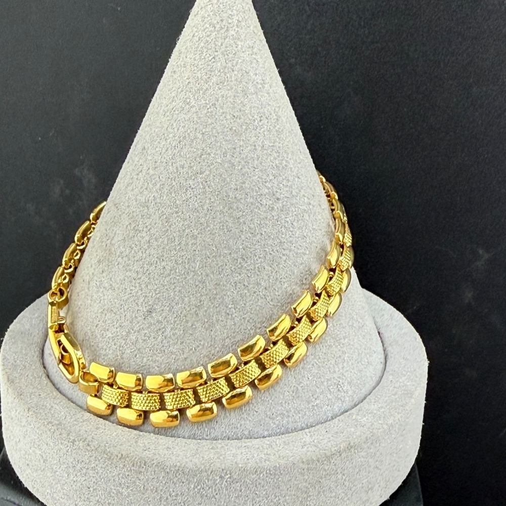 Vintage Monet Bracelet Gold Tone Link Textured Signed 7.5"